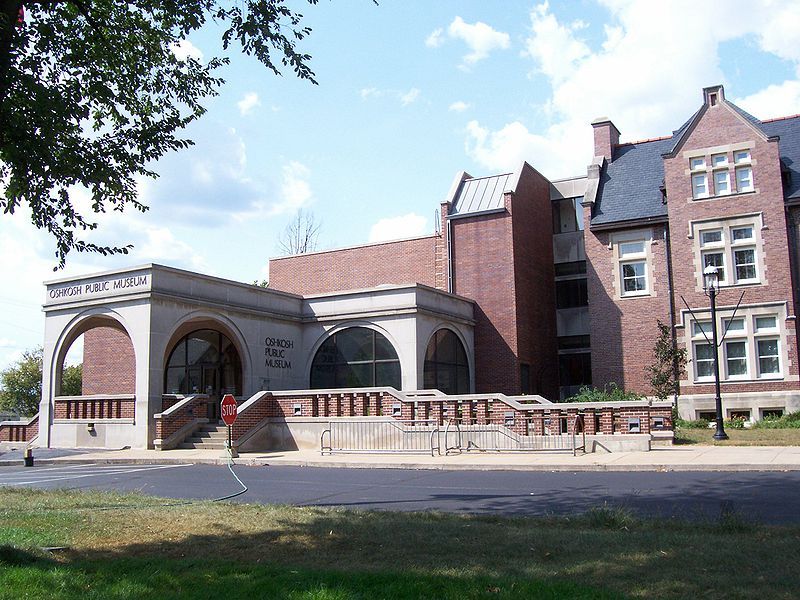 File:OshkoshPublicMuseum.jpg