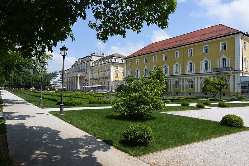 File:Rogaška Slatina Park.jpg