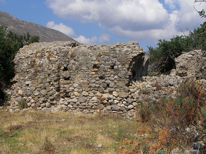 File:Sougia Basilika Ruins.jpg