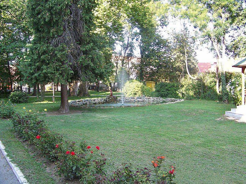 File:SremskiKarlovciPatriarchateGarden1.JPG