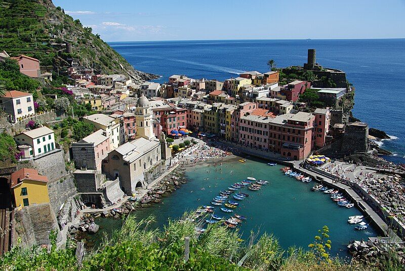 File:Vernazza view 2.jpg