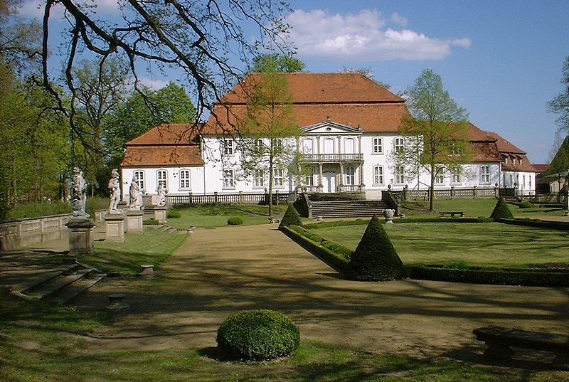 File:Wiepersdorf Schloss.jpg