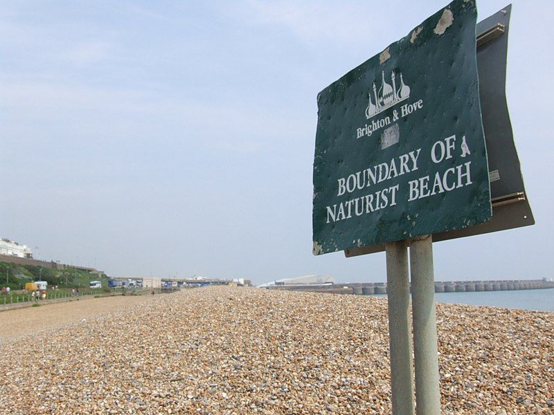 File:BrightonFKKStrand5843.JPG