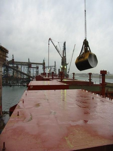 File:Bulker-unload-sequence-4.jpg