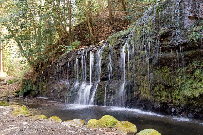 File:Chisuji Falls 02.jpg