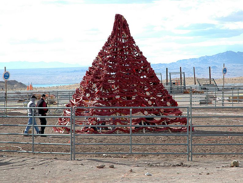 File:Crackerteepee.jpg