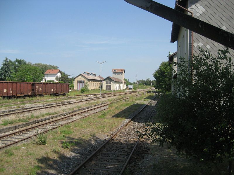 File:Dobermannsdorf-Bf-02.jpg