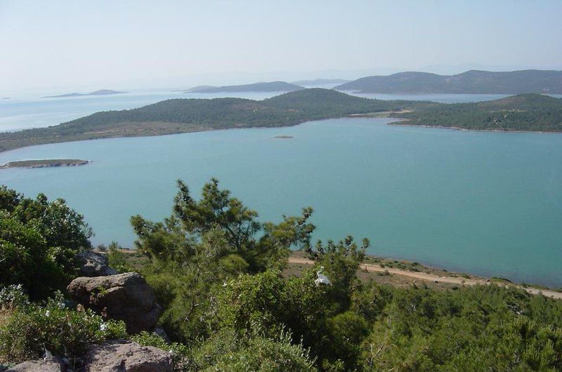 File:IslandsofBalıkesir.JPG