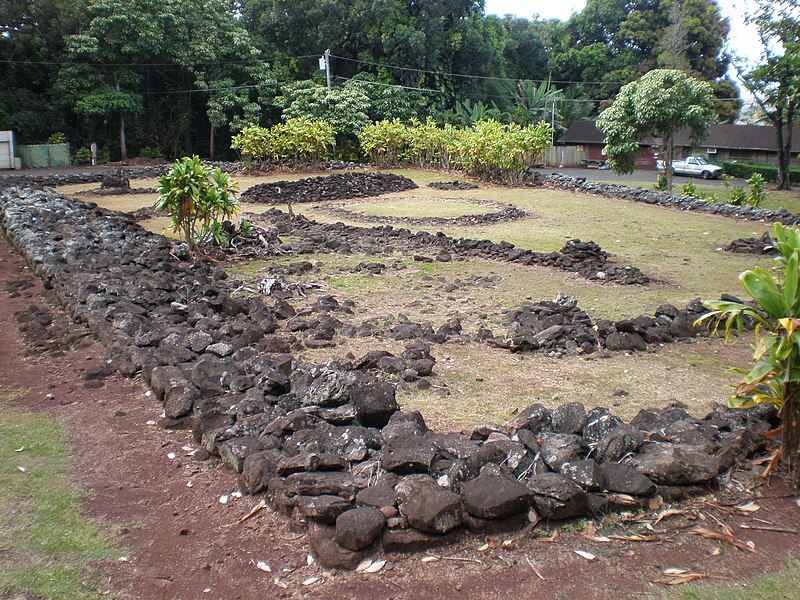 File:Keaiwa-Heiau-topcorner.JPG