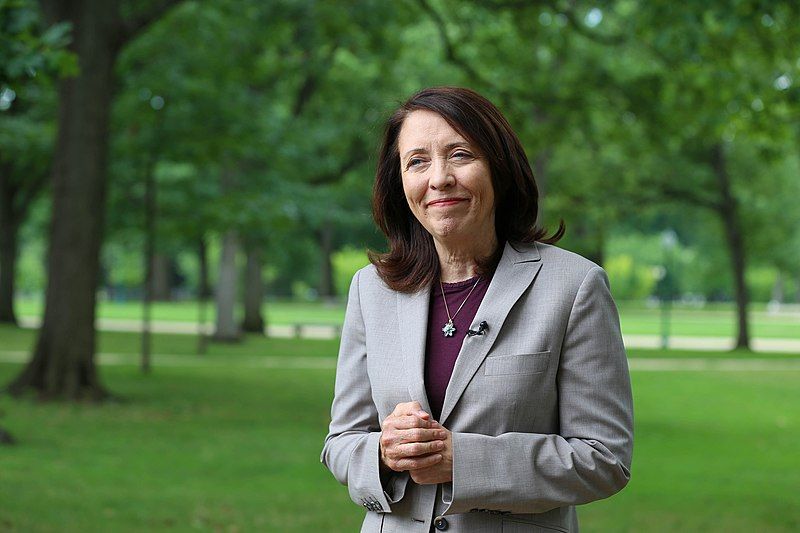 File:Maria Cantwell (35077596983).jpg