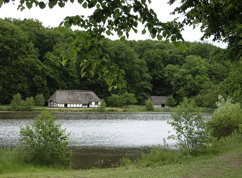 File:Molfsee, Landschaftsdetail.jpg