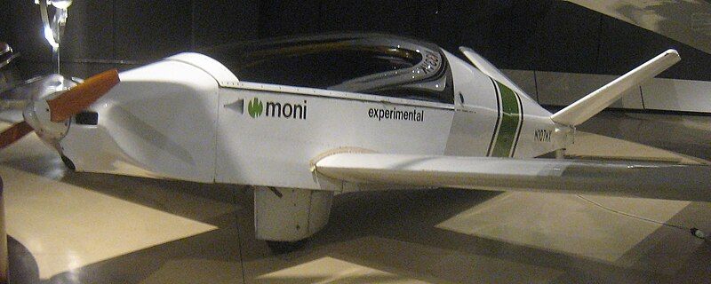 File:Moni-V Tail.jpg