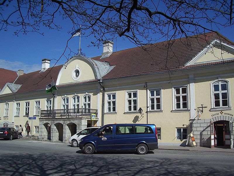 File:Rüütelkonna hoone.jpg