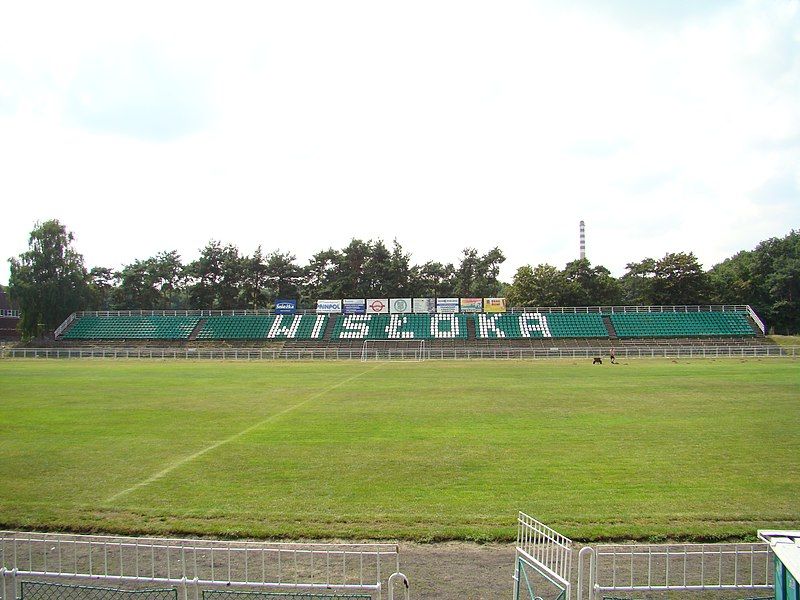 File:Stadion KSW.JPG