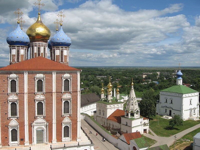 File:Uspenski Catherdral. Ryazan1.JPG