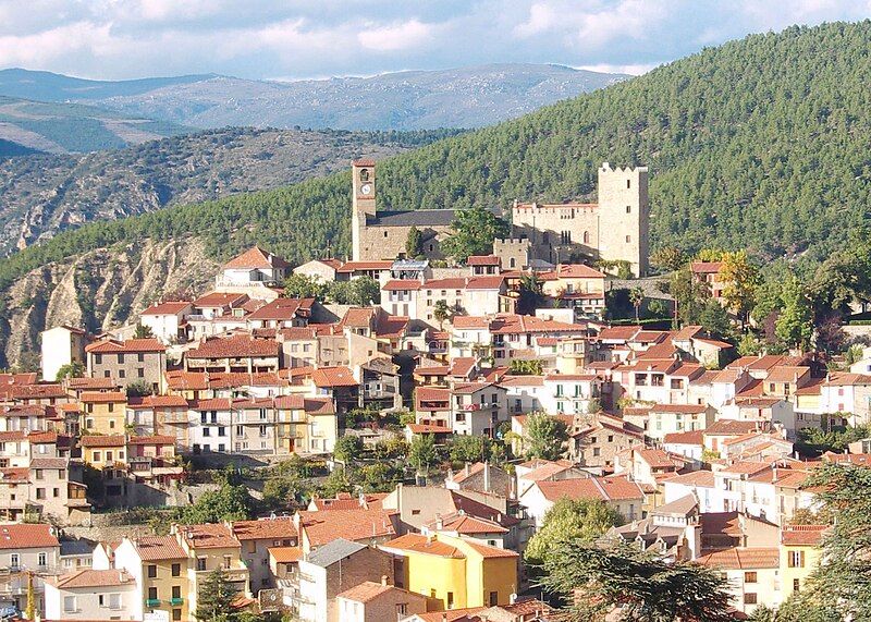 File:Vernet-les-Bains St-Saturnin church.jpg