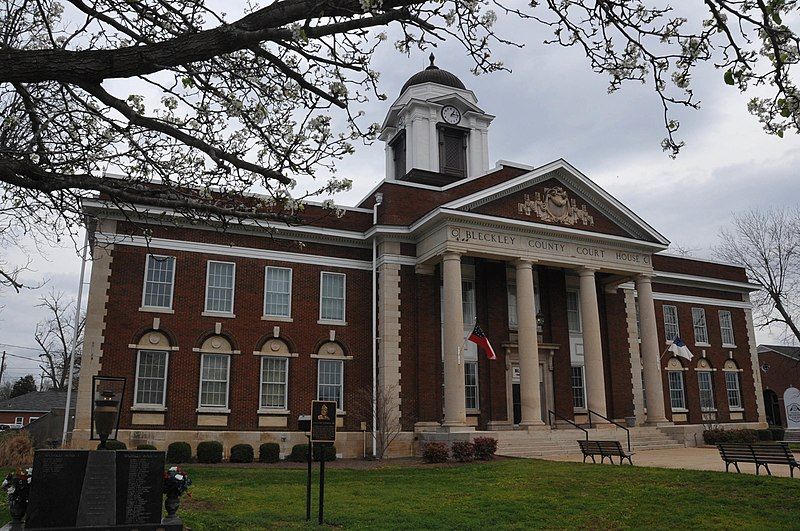 File:BLECKLEY COUNTY COURTHOUSE.jpg