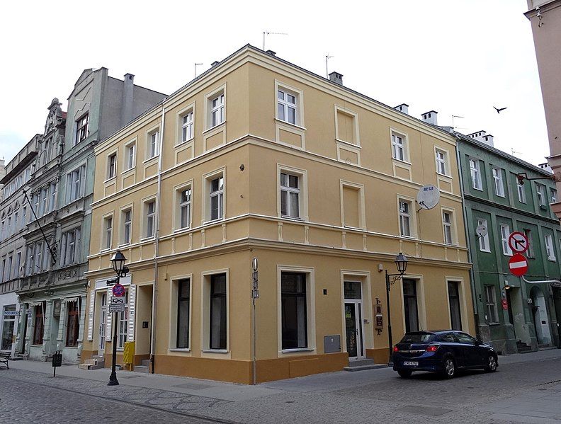 File:Bdg Dluga23 5-2015.jpg