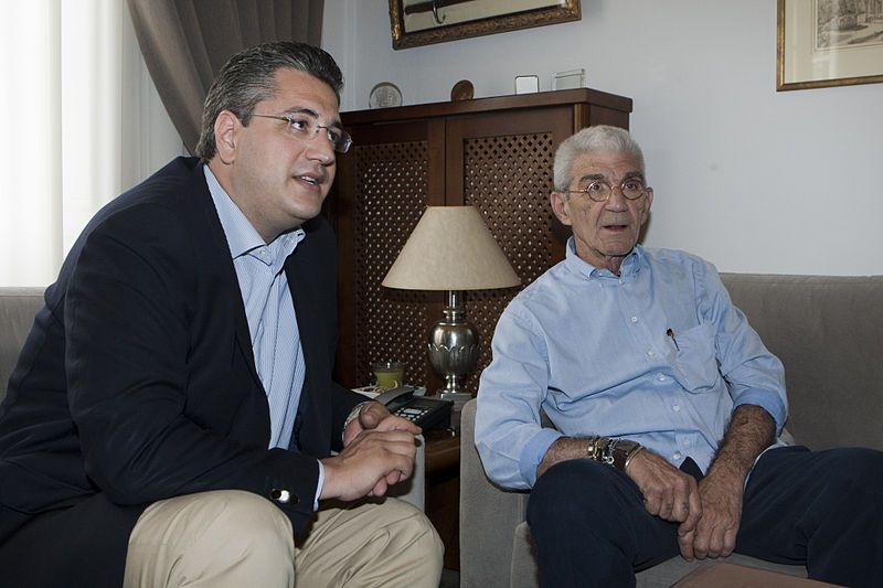 File:Boutaris & Tzitzikostas.jpg