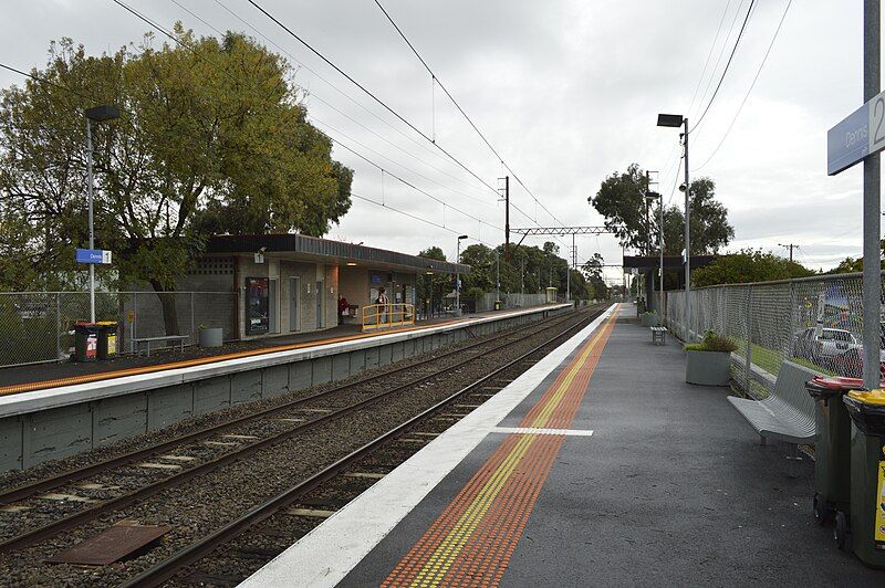 File:Dennis Railway Station.jpg