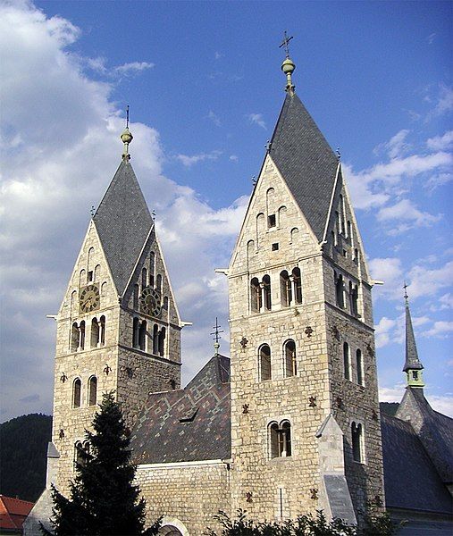 File:Friesach-pfarrkirche.jpg