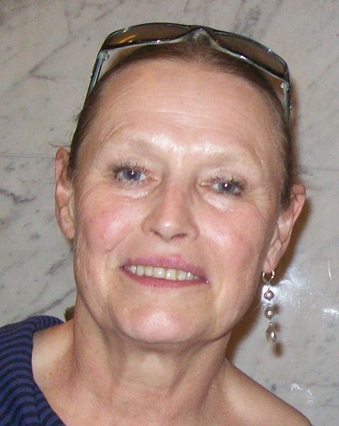 File:Iwona Bielska 2011.jpg