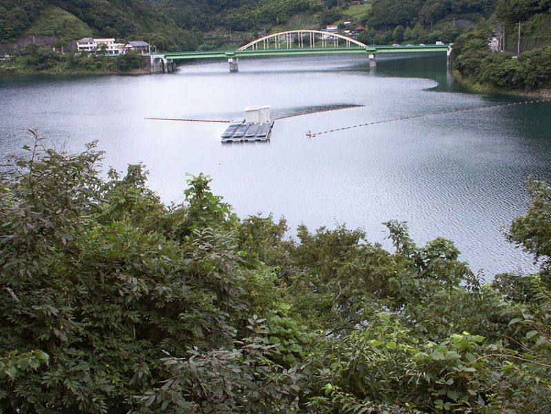 File:LakeOkutama0050.jpg