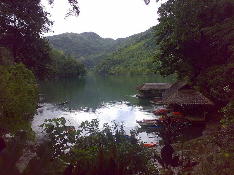 File:Lake Balanan.jpg