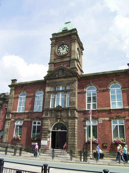 File:Royton Town Hall.jpg