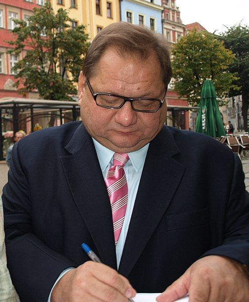 File:Ryszard Kalisz 2010.jpg