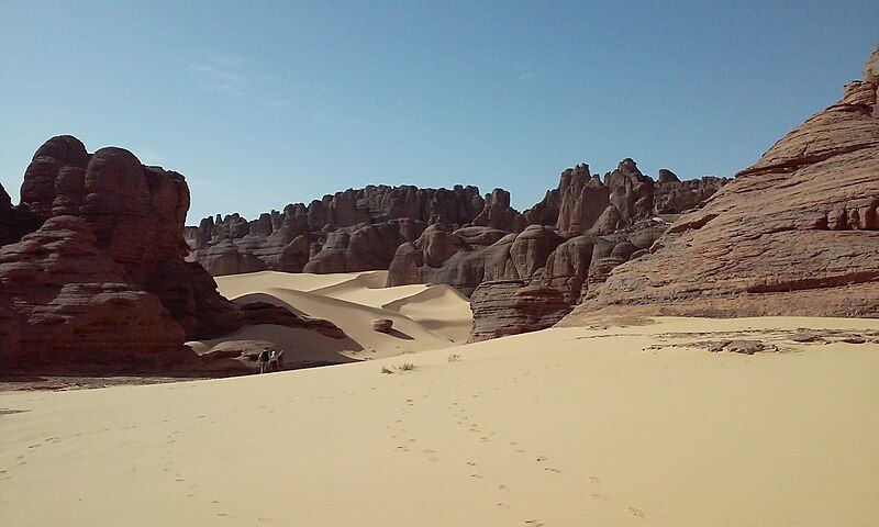 File:Tamanrasset desert.jpg