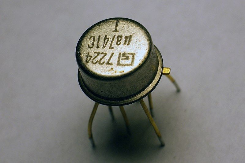 File:Ua741 opamp.jpg