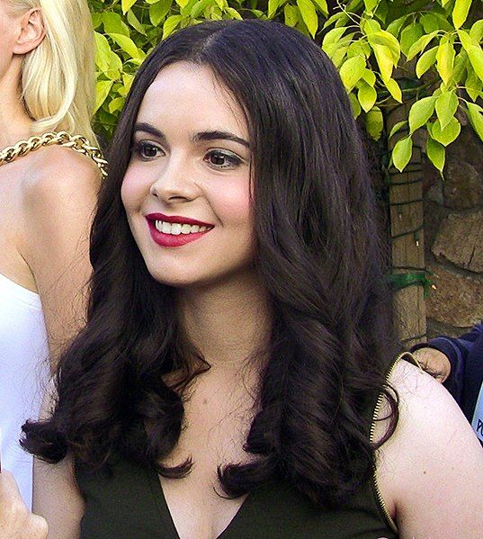 File:Vanessa Marano 2011.jpg