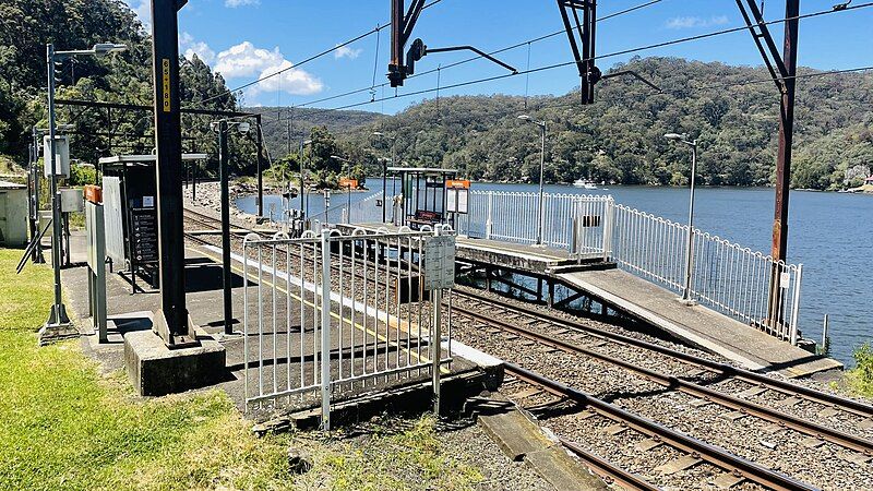 File:Wondabyne Railway Station.jpg