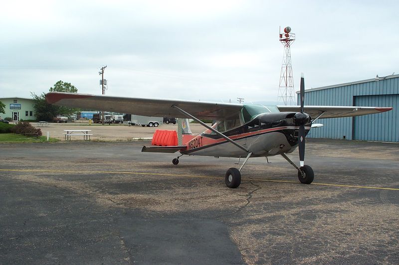 File:1960Cessna180.jpg