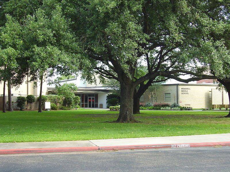 File:MemorialMiddleSchoolHouston.JPG