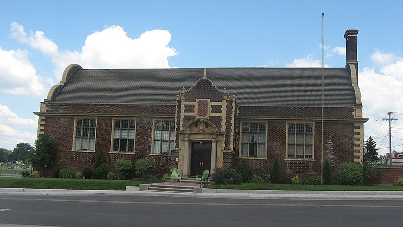 File:Mishawaka Carnegie Library.jpg