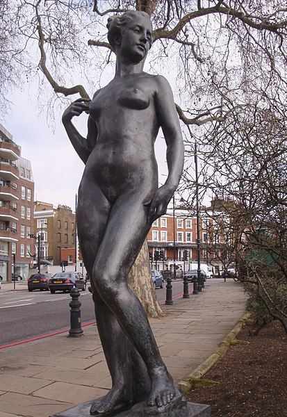 File:Sculpture Of Atlanta-Chelsea.JPG