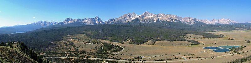 File:The Sawtooth Mountains.jpg