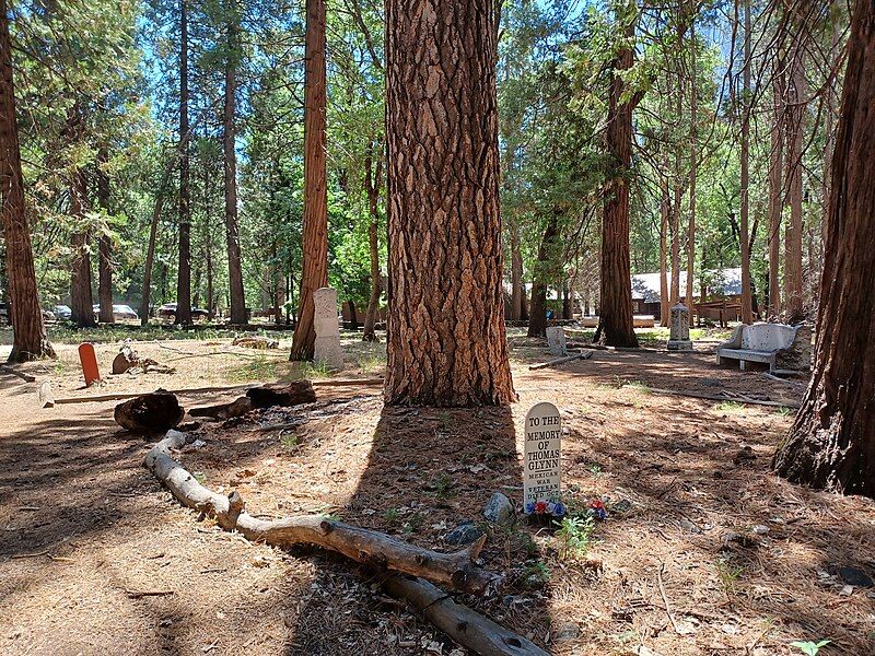 File:Yosemite Cemetery 4.jpg