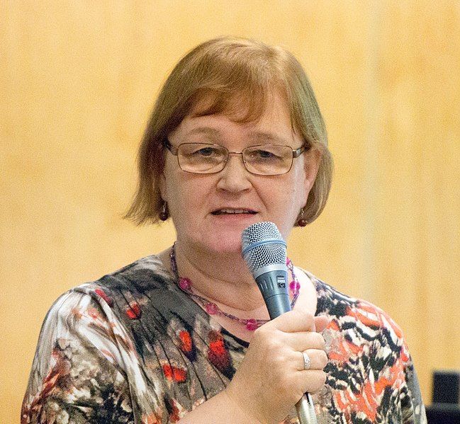 File:Anna-liisa valtavaara.jpg