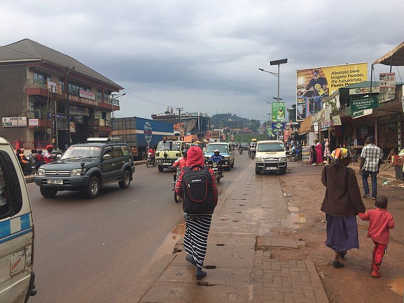 File:Bombo Road.jpg