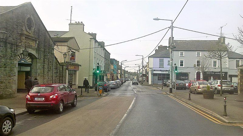 File:Castlerea Main Street.jpg