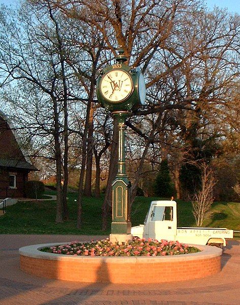 File:Clocktower on s40.jpg