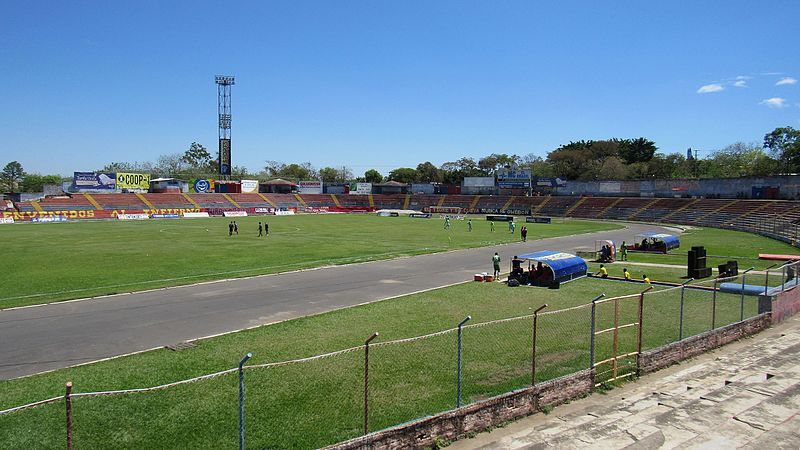 File:Estadio Oscar Quiteño.jpg