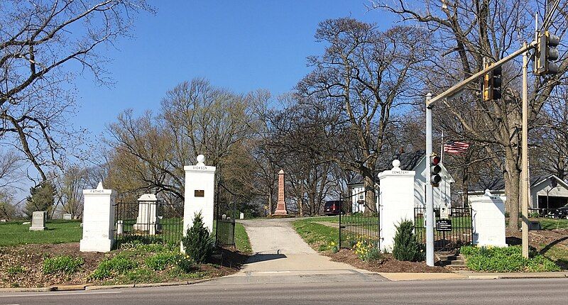 File:Father Dickson Cemetery.JPG