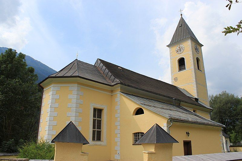 File:Flattach - Kirche.JPG