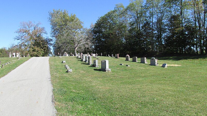 File:HillsboroCemetery4.JPG