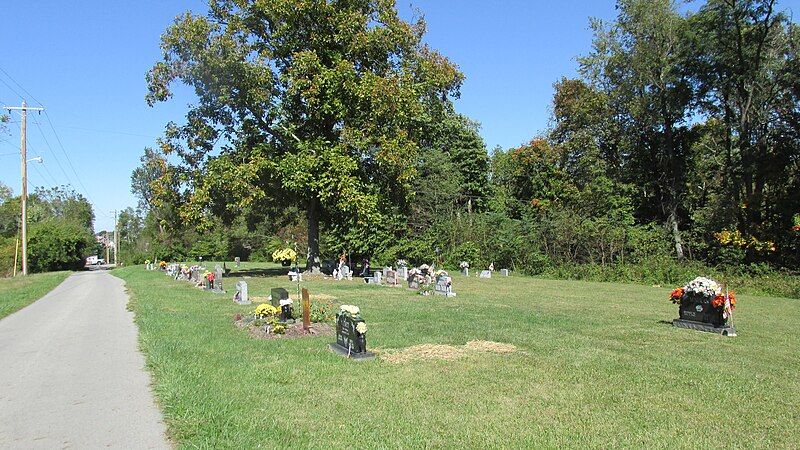 File:HillsboroCemetery45.JPG