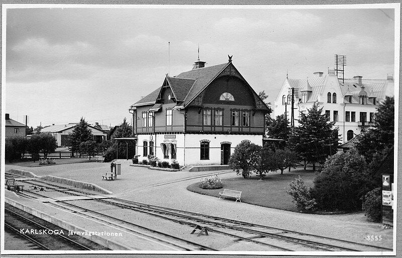 File:Karlskoga järnvägsstation.jpg